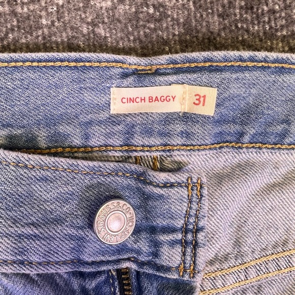 Levis Jeans Womens 31 Light Blue Cinch Baggy Wide Leg High Rise Denim Skater Y2K - Picture 4 of 16